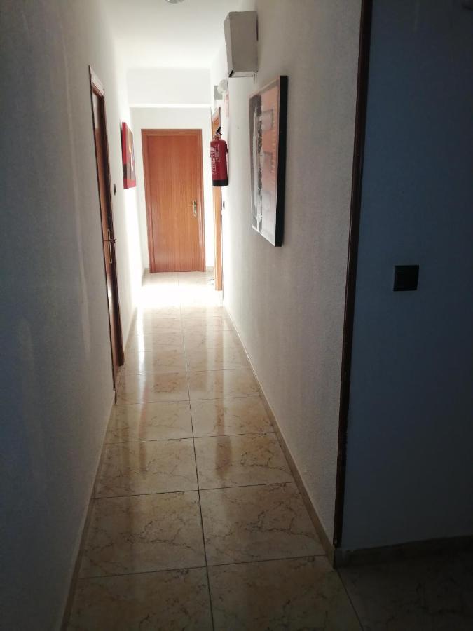 הואסקה Hostal Jaime I מראה חיצוני תמונה