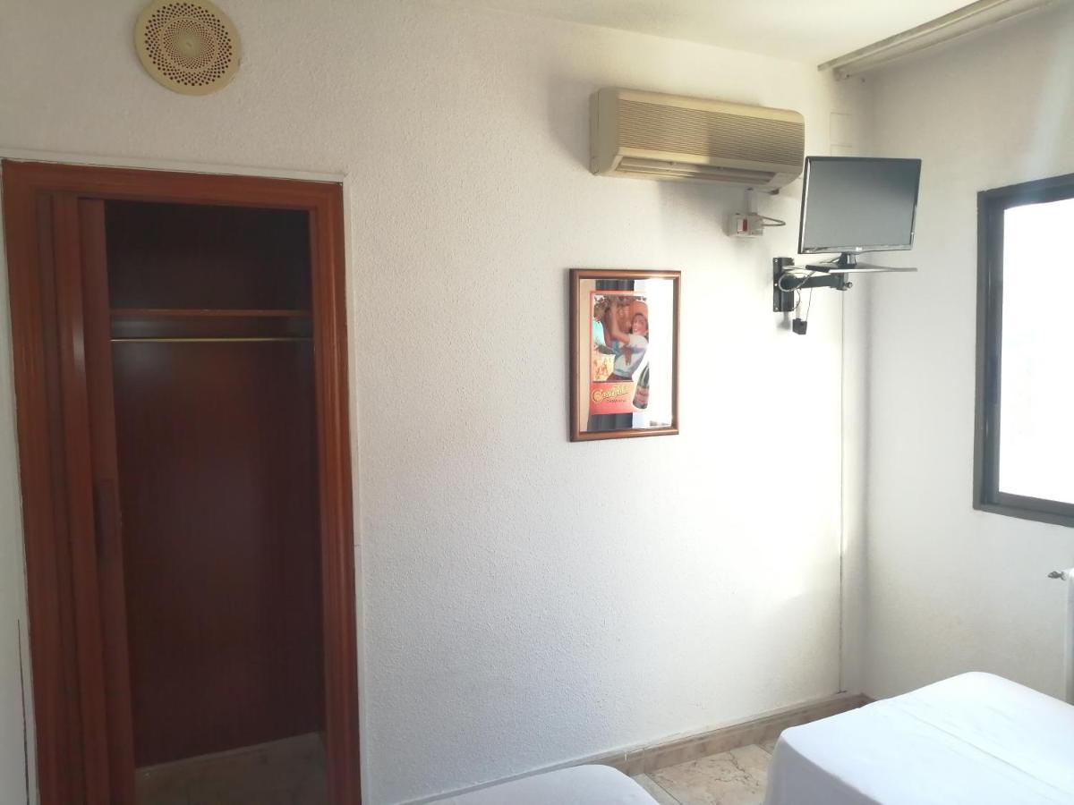 הואסקה Hostal Jaime I מראה חיצוני תמונה