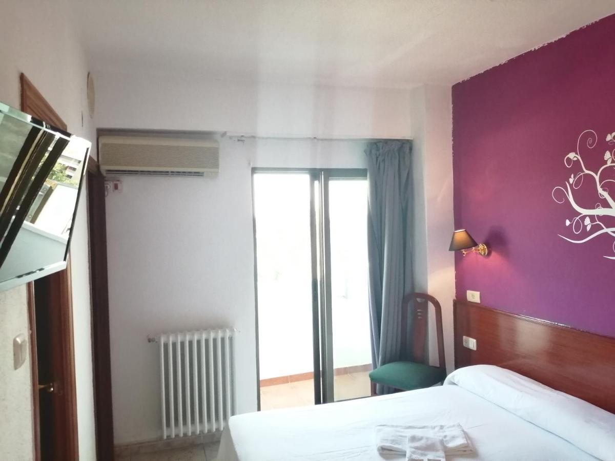 הואסקה Hostal Jaime I מראה חיצוני תמונה