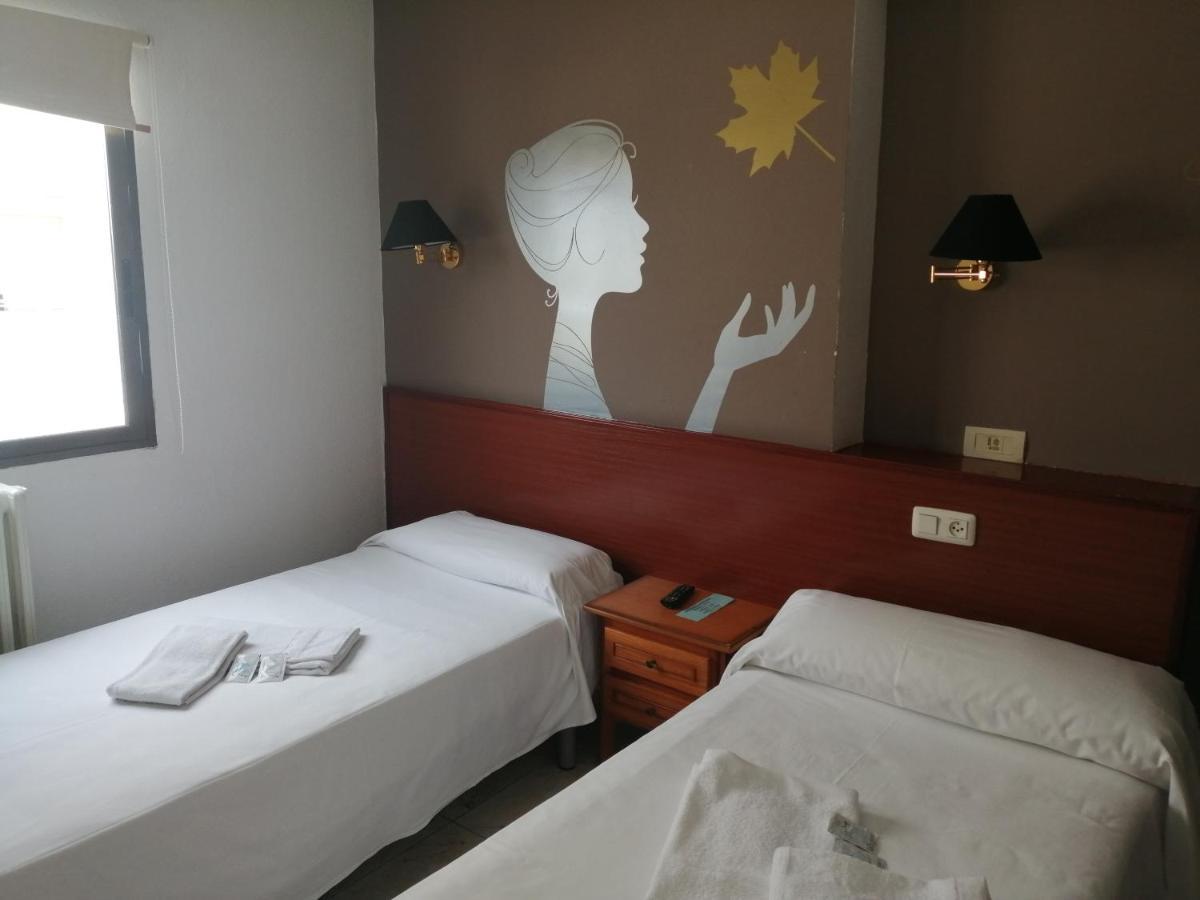 הואסקה Hostal Jaime I מראה חיצוני תמונה