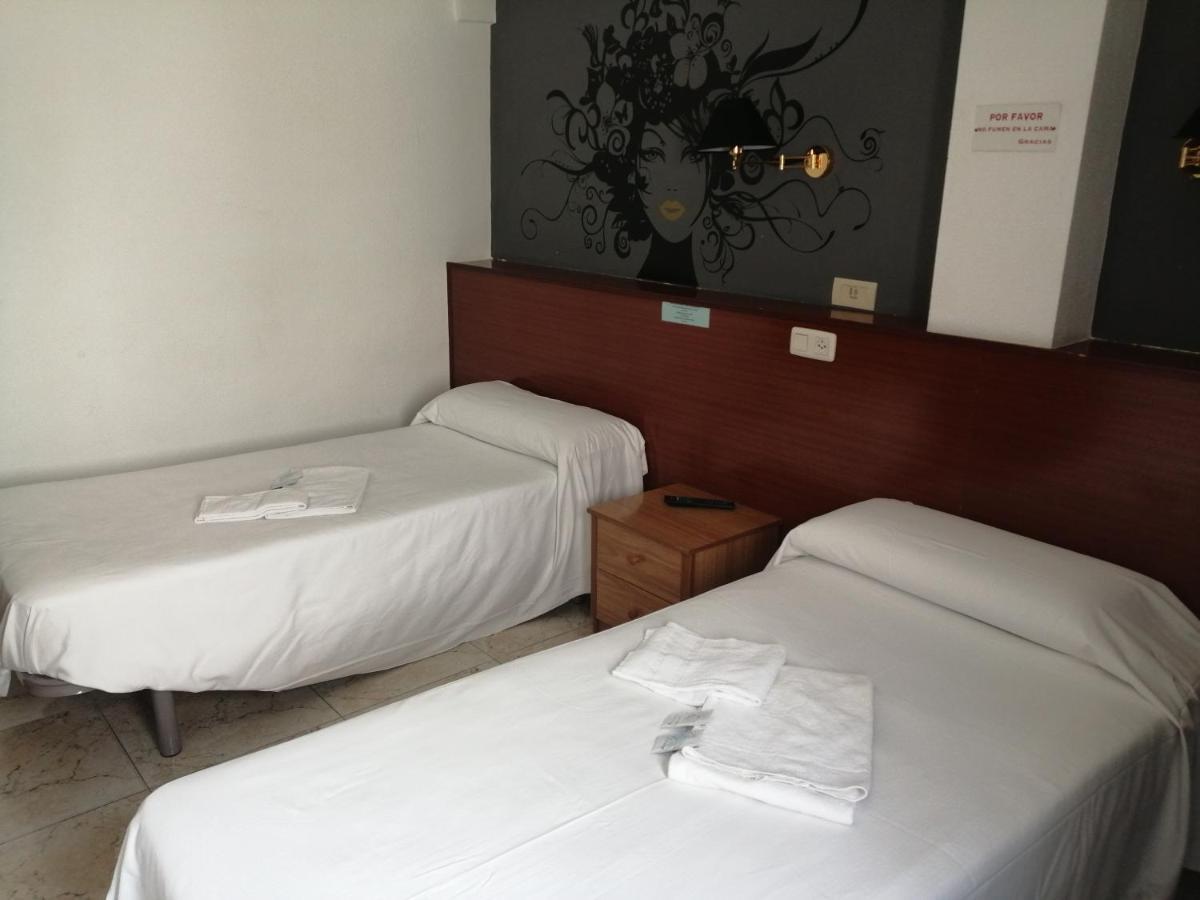 הואסקה Hostal Jaime I מראה חיצוני תמונה