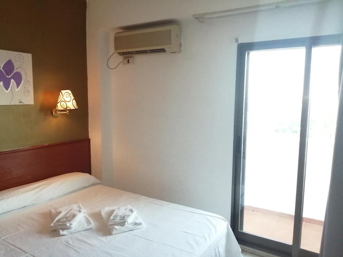 הואסקה Hostal Jaime I מראה חיצוני תמונה