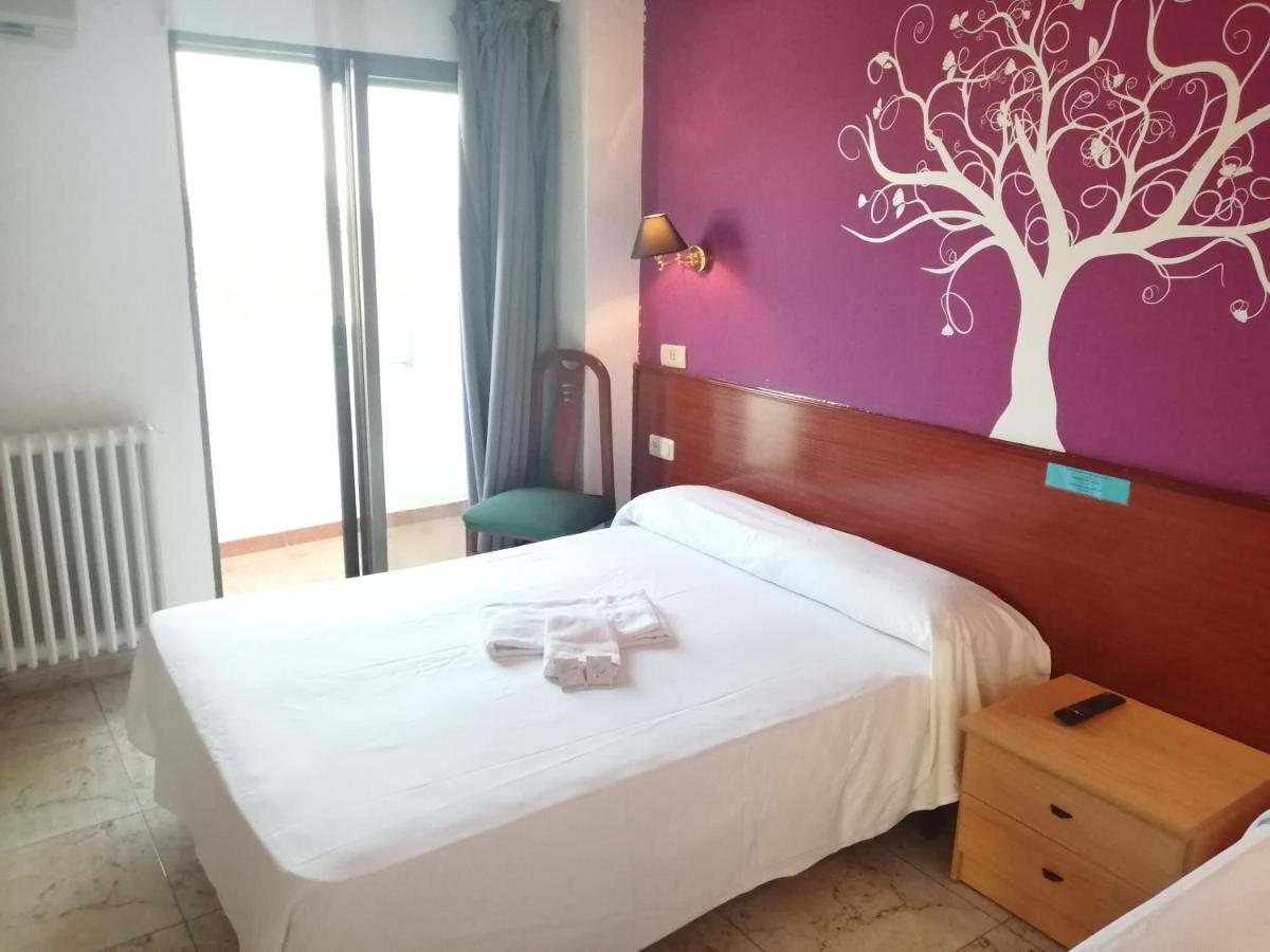 הואסקה Hostal Jaime I מראה חיצוני תמונה