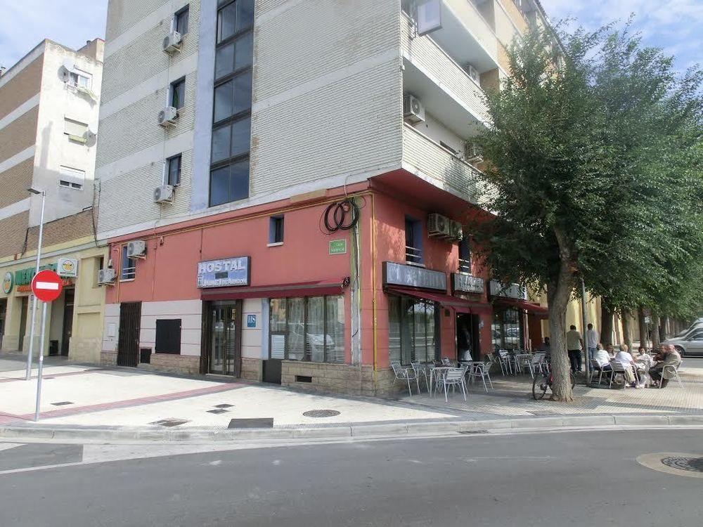 הואסקה Hostal Jaime I מראה חיצוני תמונה