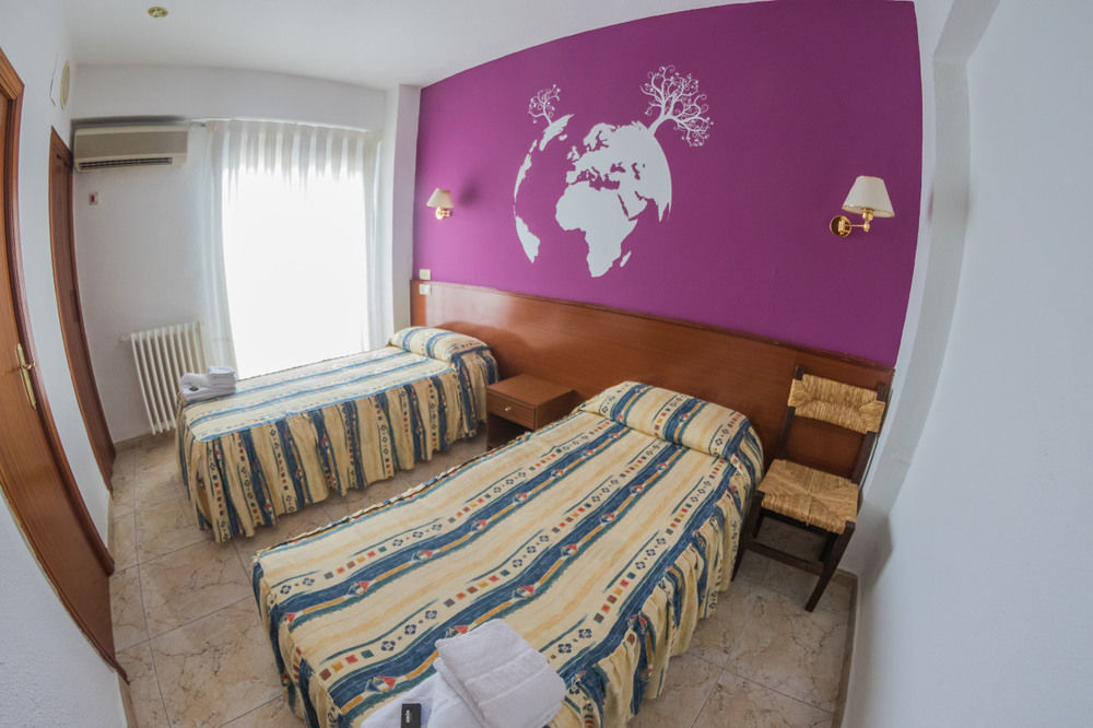 הואסקה Hostal Jaime I מראה חיצוני תמונה