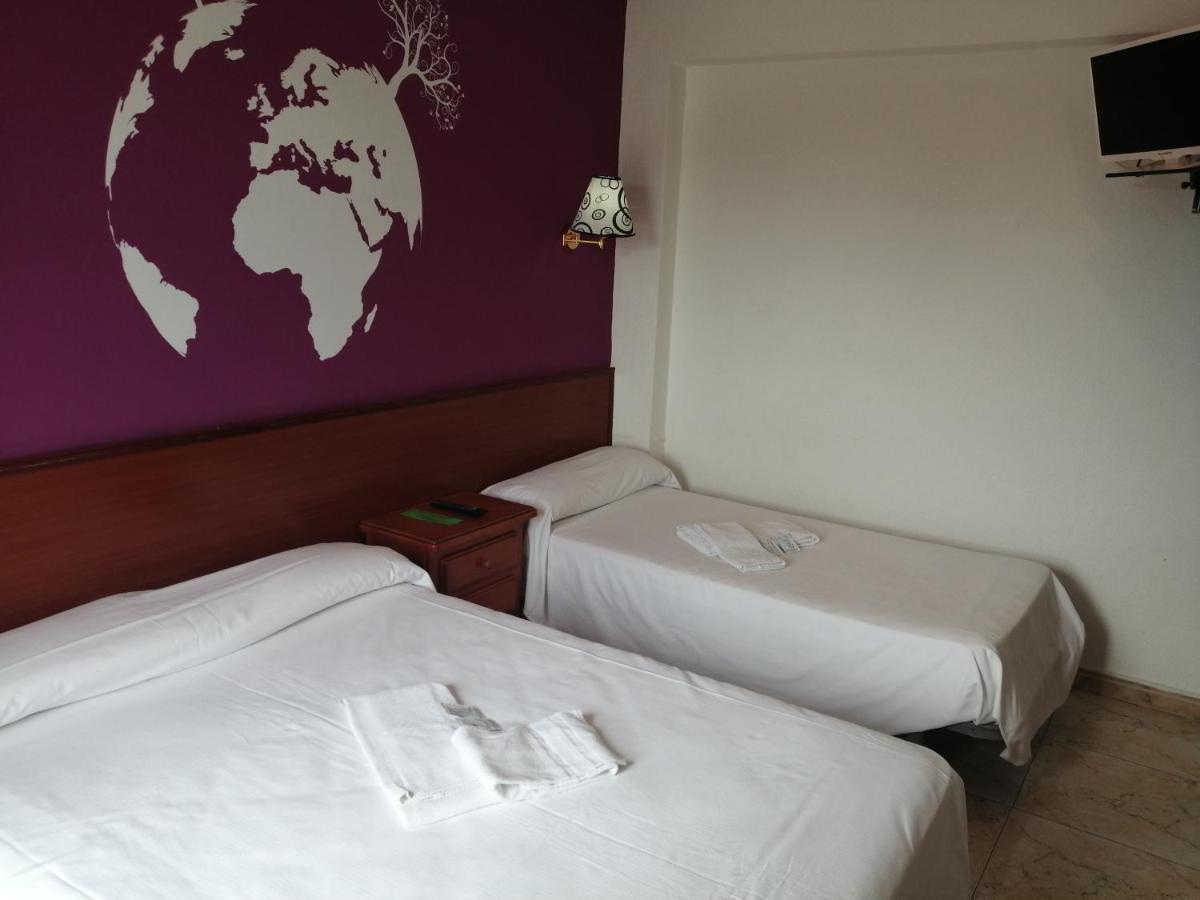 הואסקה Hostal Jaime I מראה חיצוני תמונה